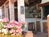 Bar mit Sommerk�che und Theke